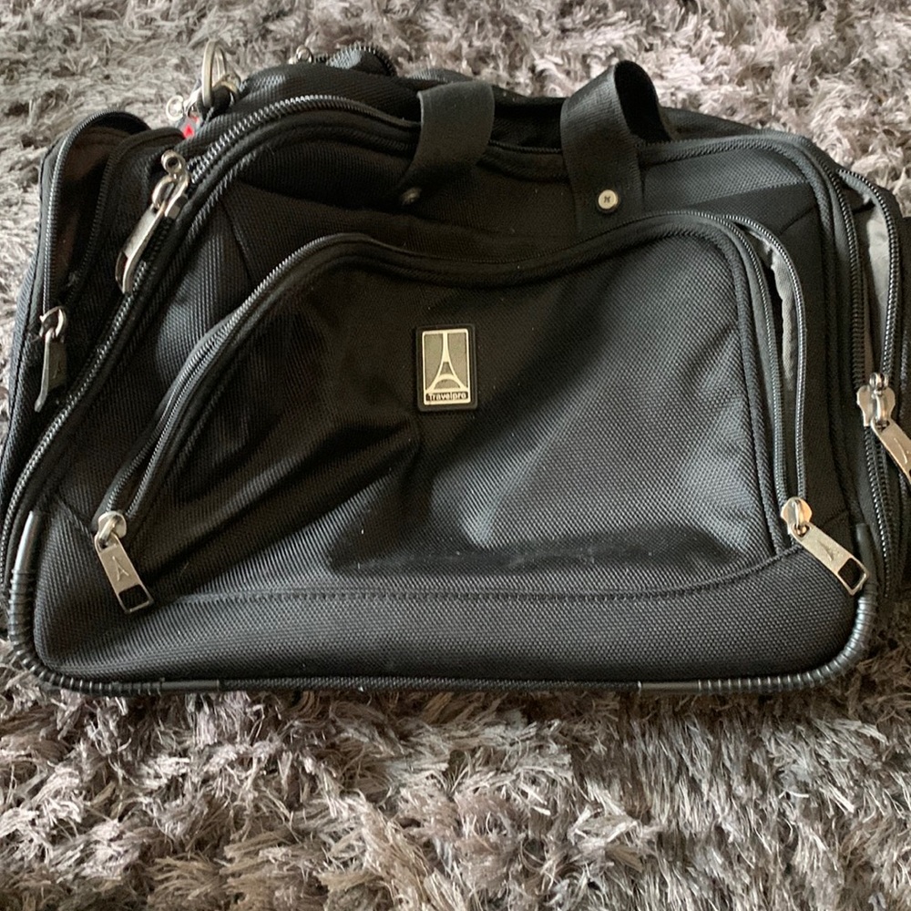 Travelpro FlightCrew5 Multi-Purpose Flight Tote